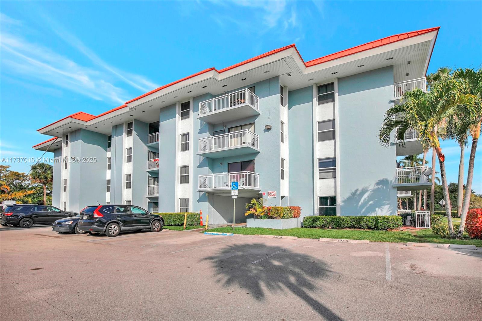 NEWPORT CONDO - Residential
