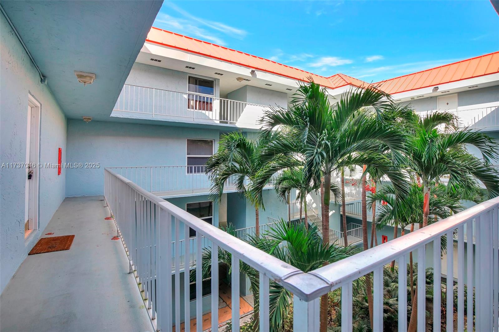 NEWPORT CONDO - Residential