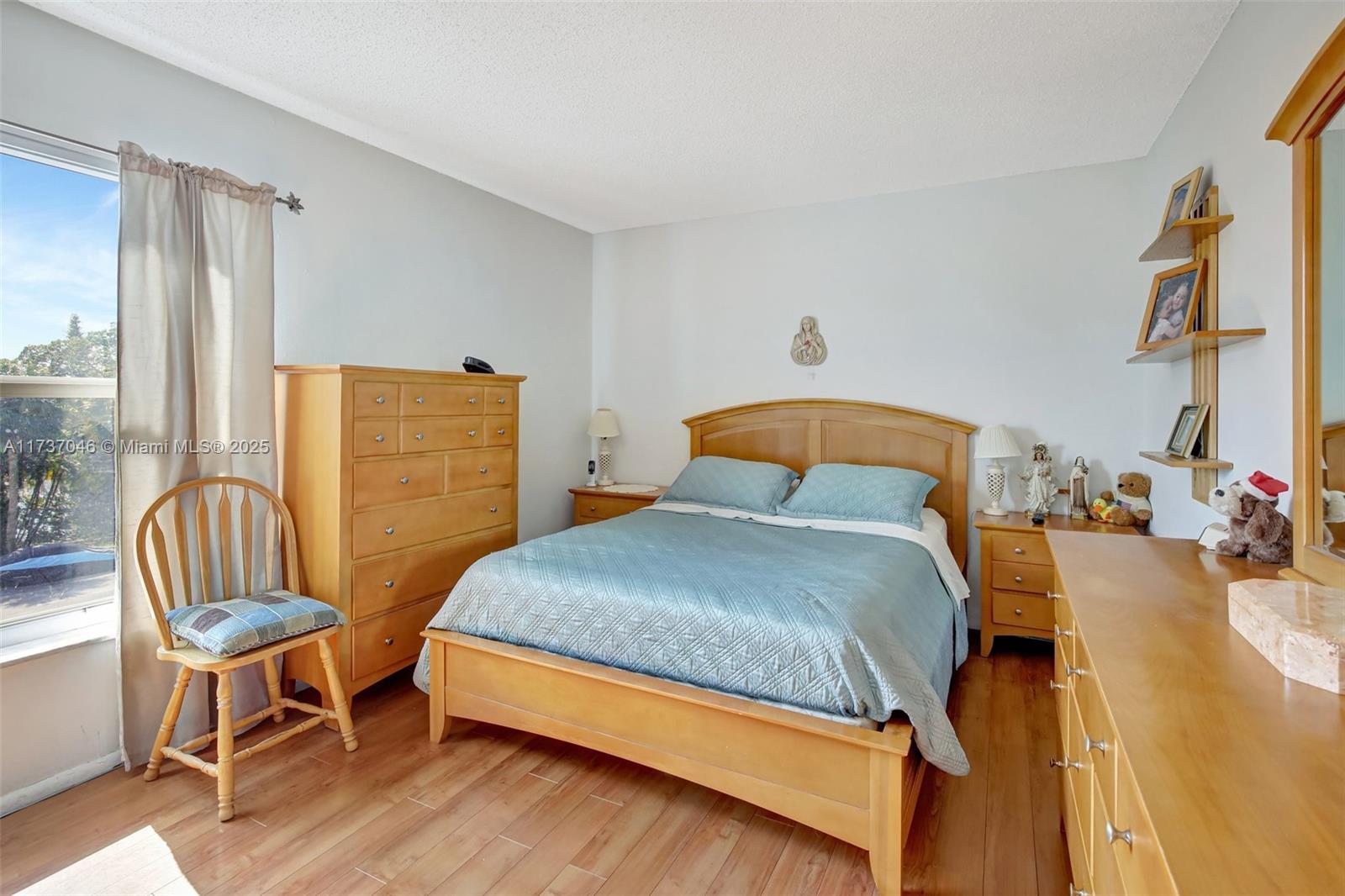 NEWPORT CONDO - Residential