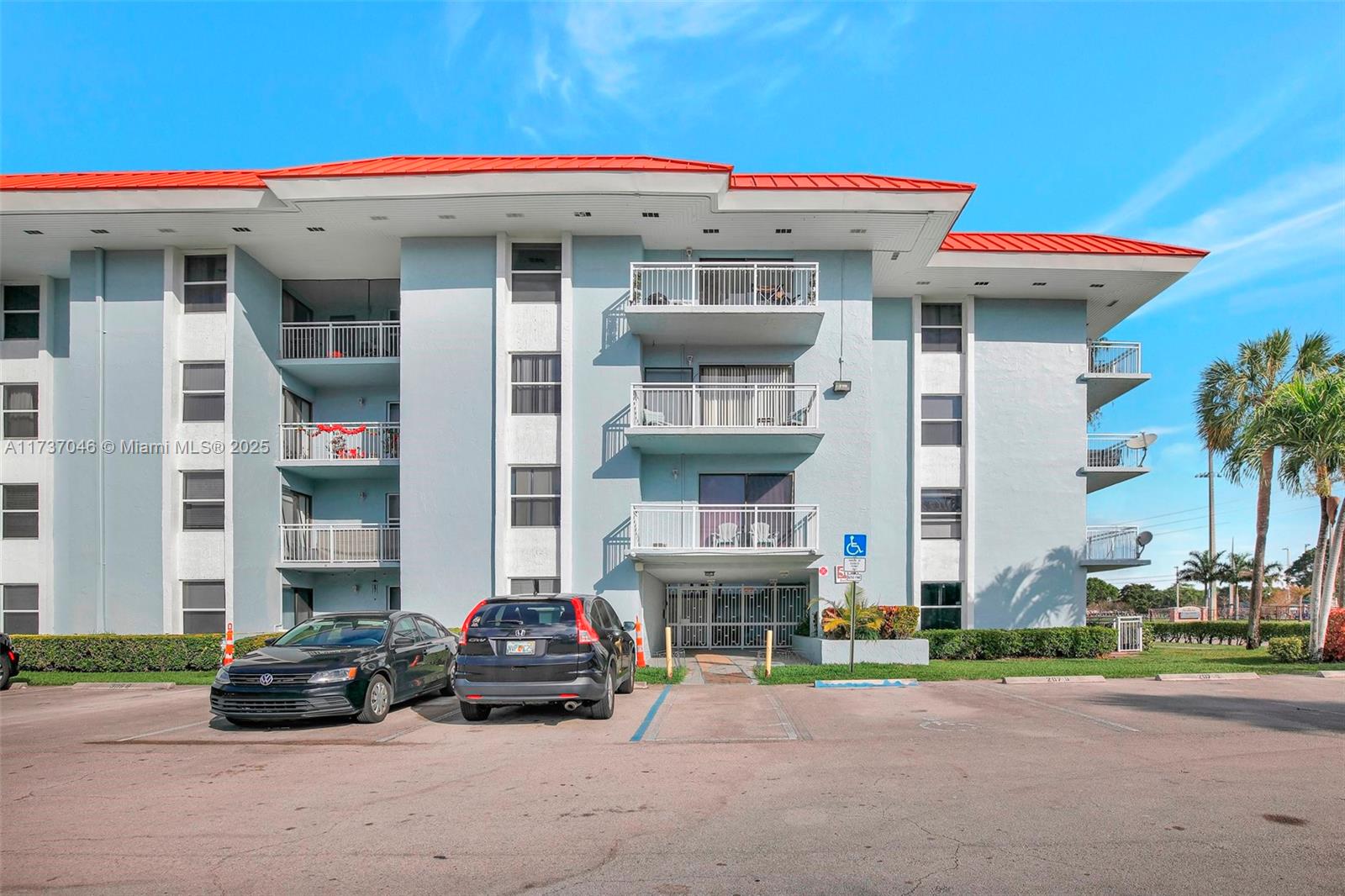 NEWPORT CONDO - Residential