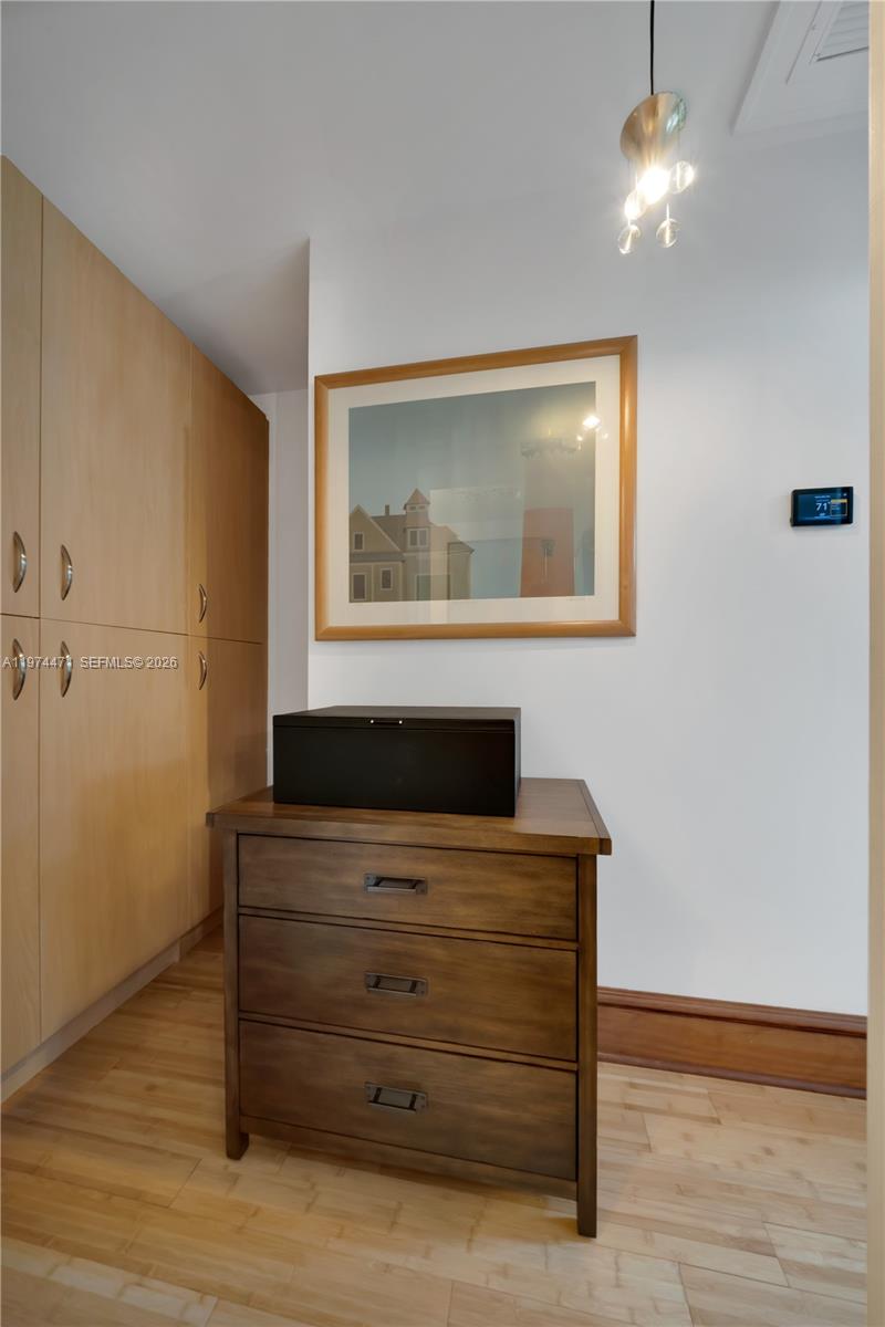ESPANOLA HEIGHTS - Residential