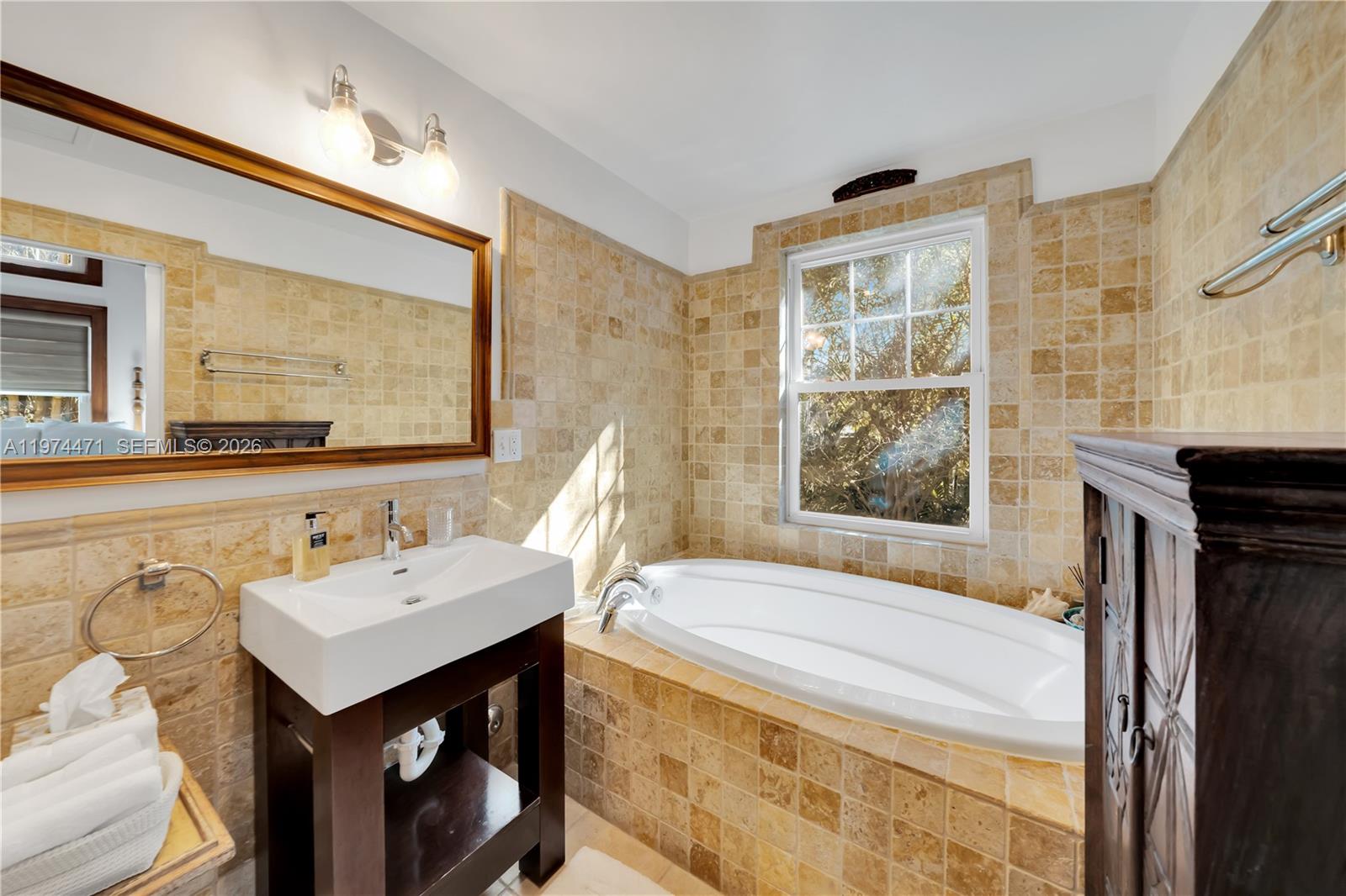 ESPANOLA HEIGHTS - Residential