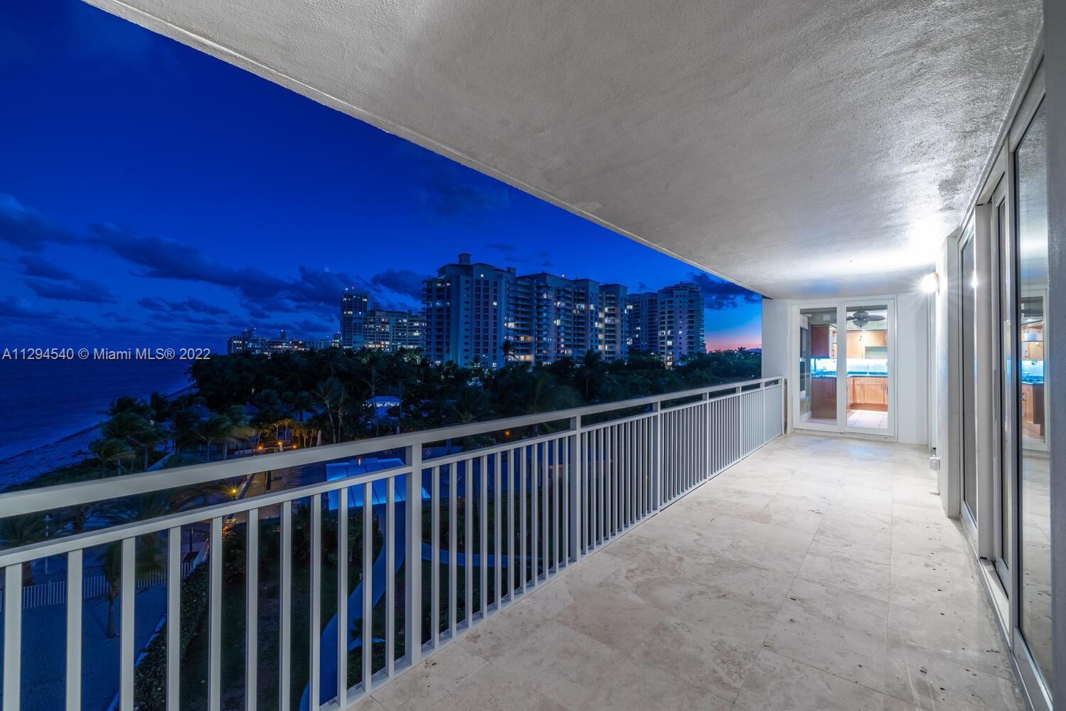 SANDS OF KEY BISCAYNE CON - Residential