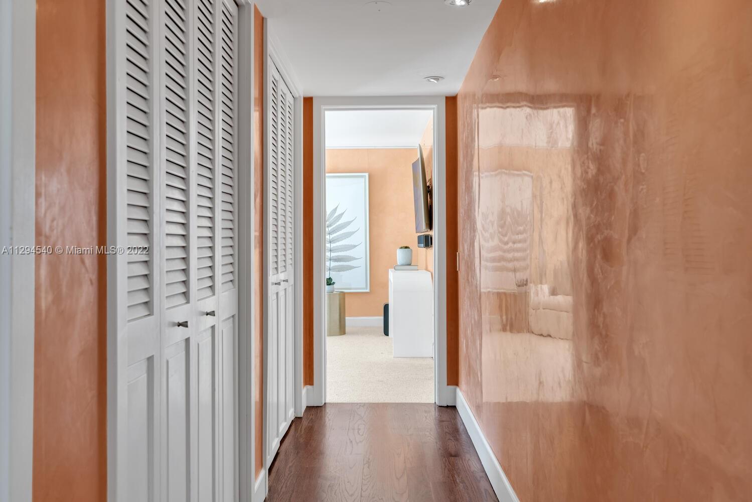 SANDS OF KEY BISCAYNE CON - Residential