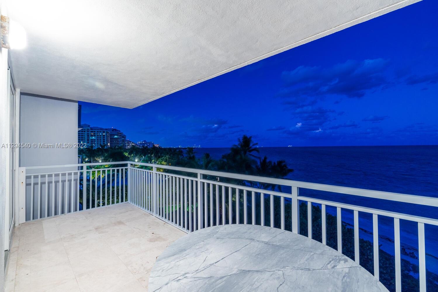 SANDS OF KEY BISCAYNE CON - Residential