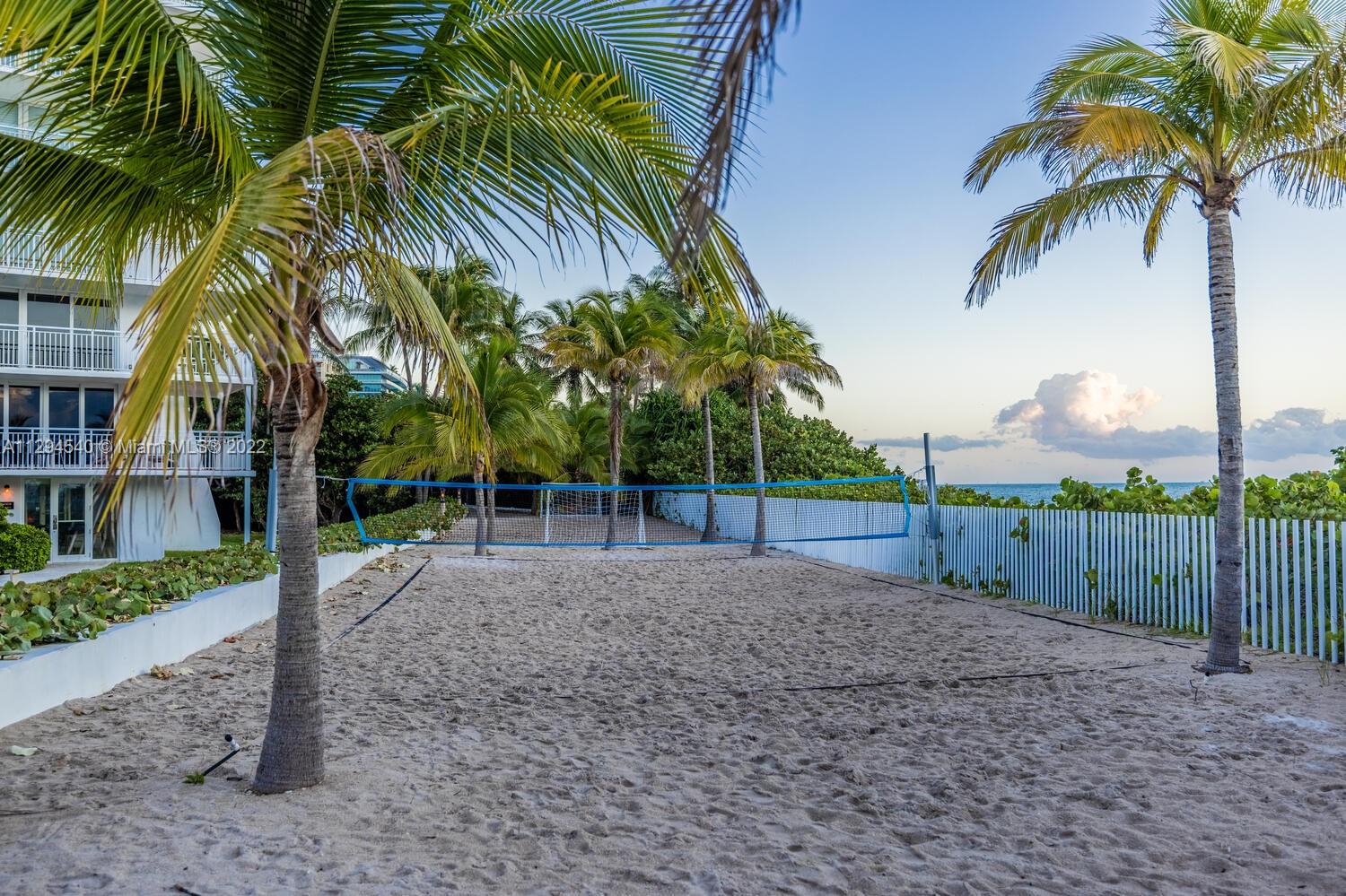 SANDS OF KEY BISCAYNE CON - Residential