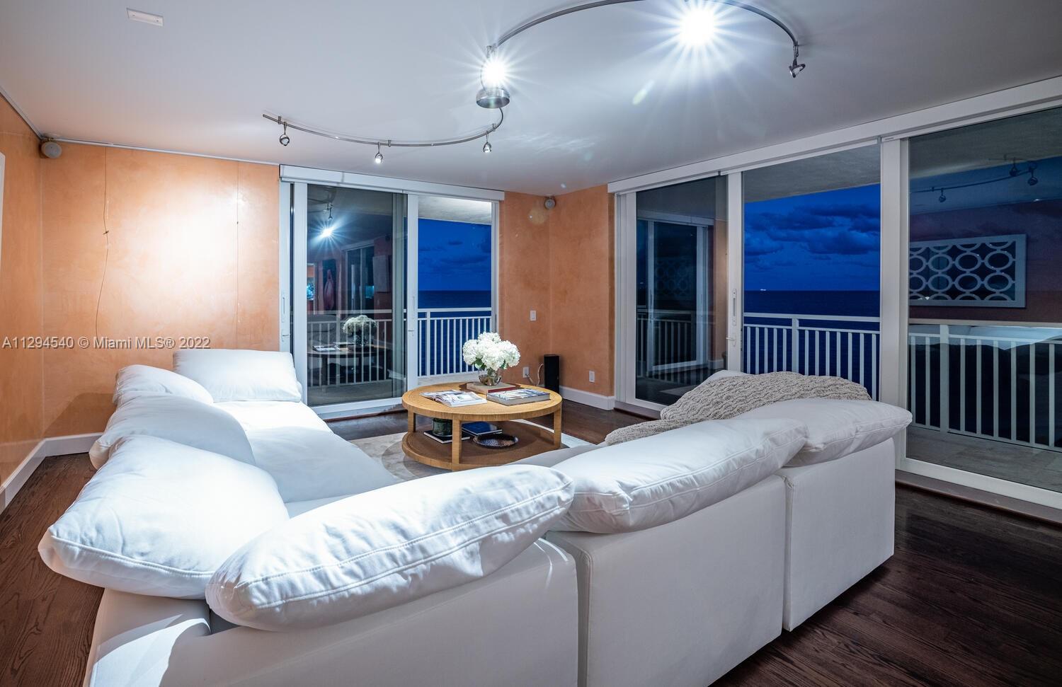 SANDS OF KEY BISCAYNE CON - Residential