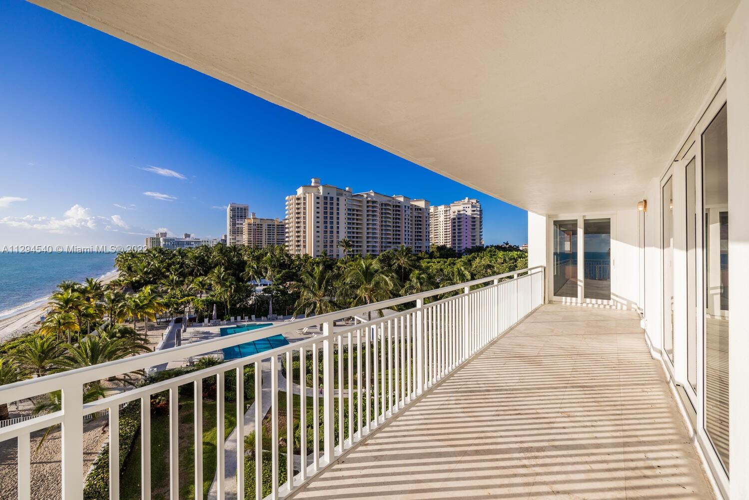 SANDS OF KEY BISCAYNE CON - Residential