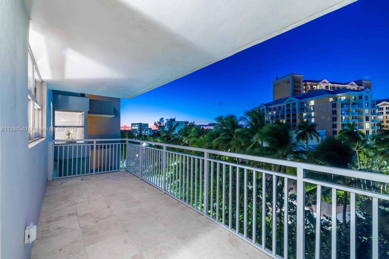 SANDS OF KEY BISCAYNE CON - Residential