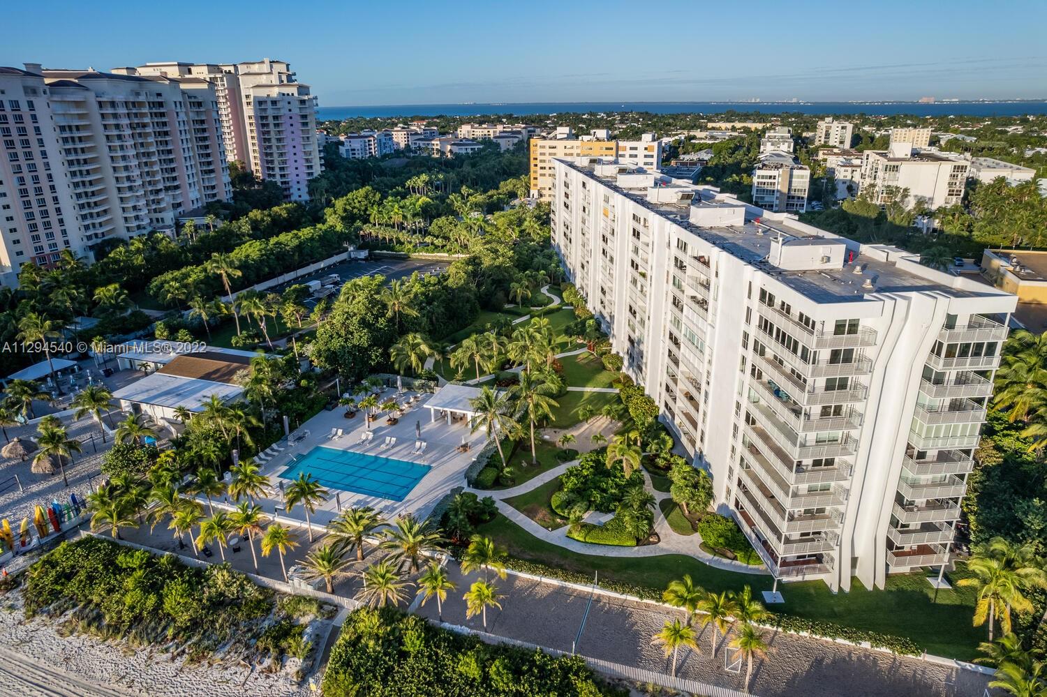 SANDS OF KEY BISCAYNE CON - Residential