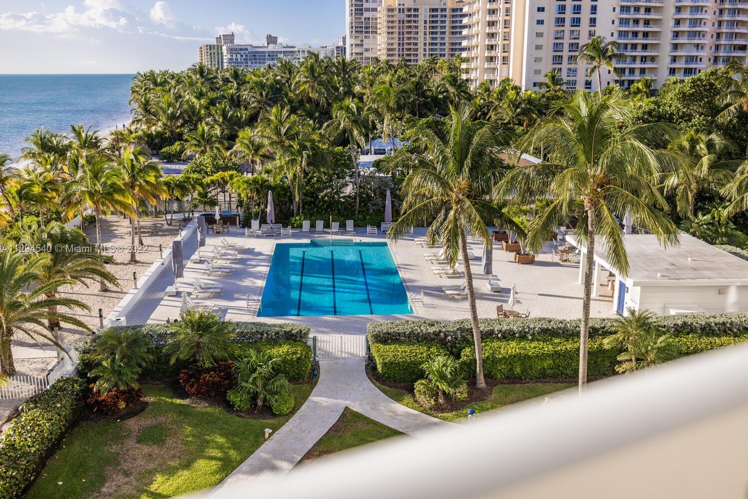 SANDS OF KEY BISCAYNE CON - Residential