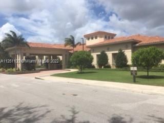 VALENCIA ISLES 3 - Residential