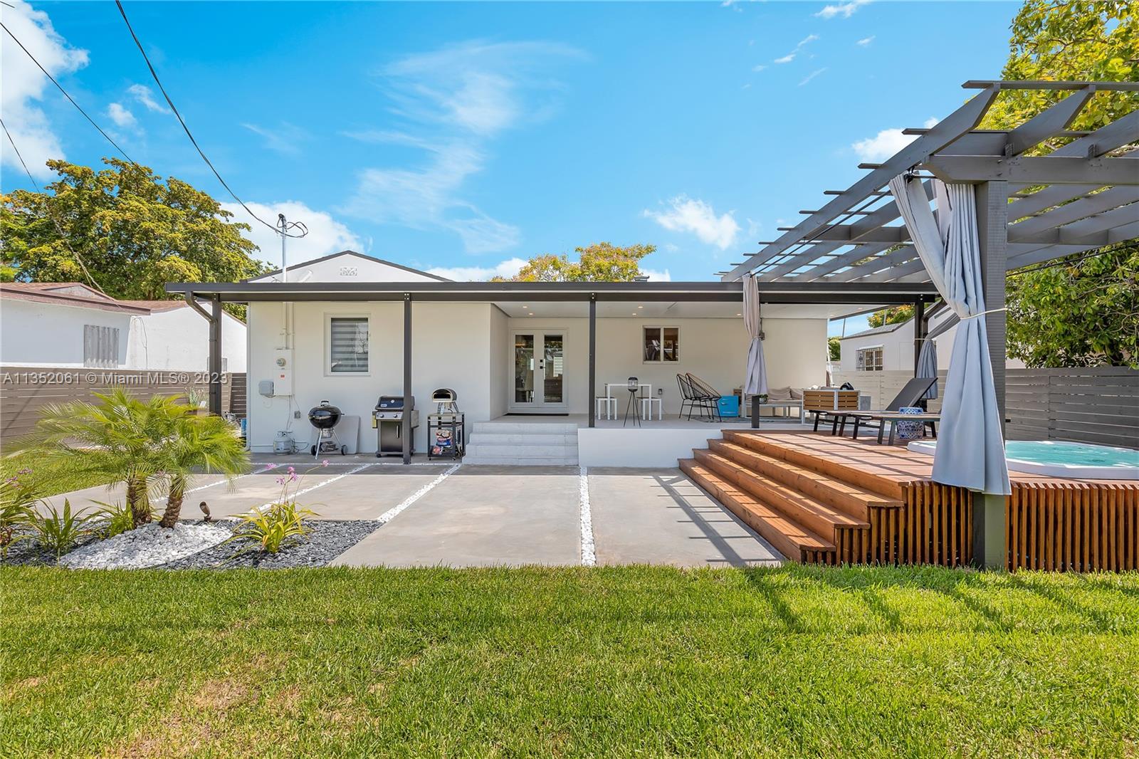 WESTMOOR - Residential Lease