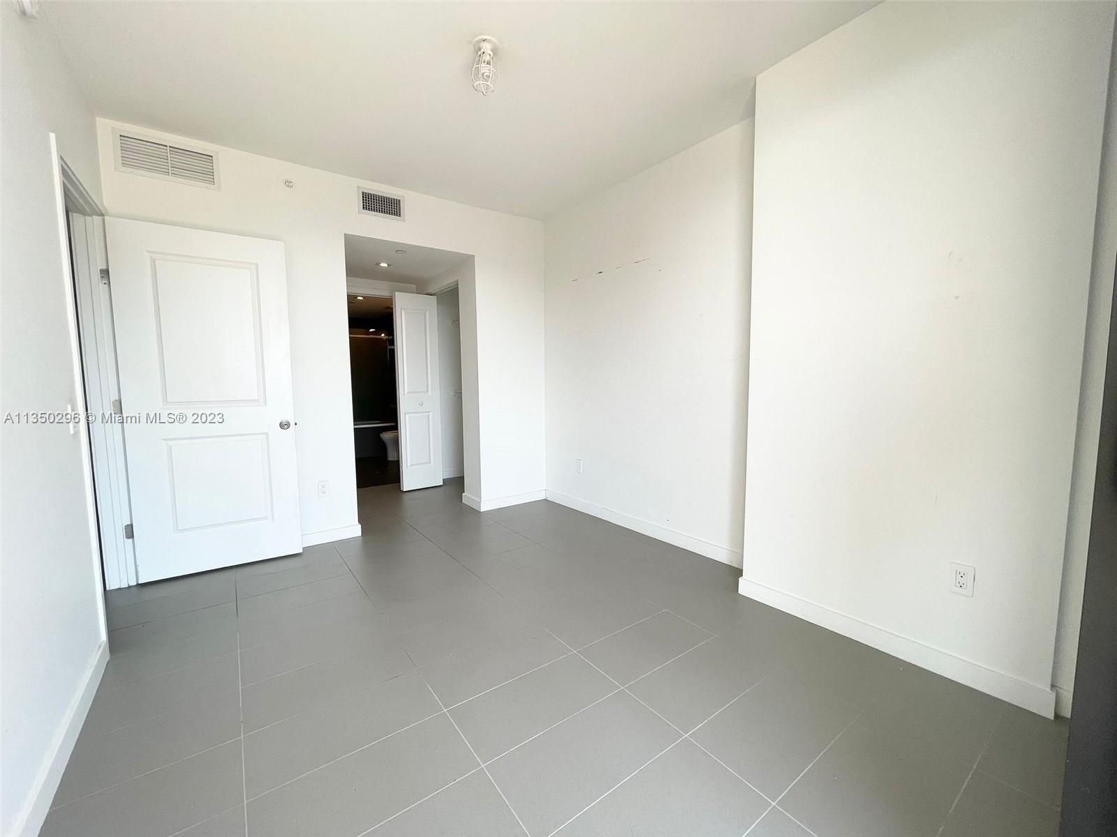CANVAS CONDO - Residential Lease