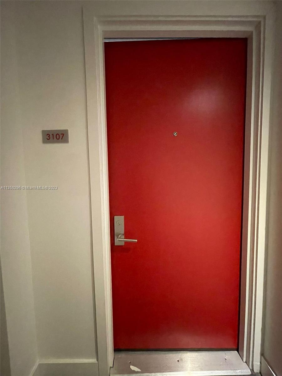 CANVAS CONDO - Residential Lease