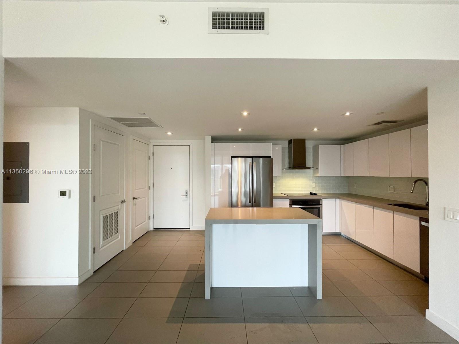 CANVAS CONDO - Residential Lease
