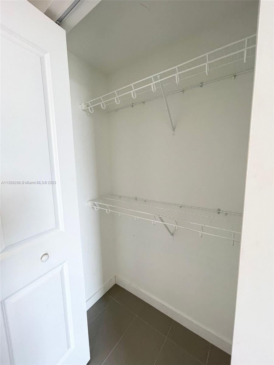 CANVAS CONDO - Residential Lease