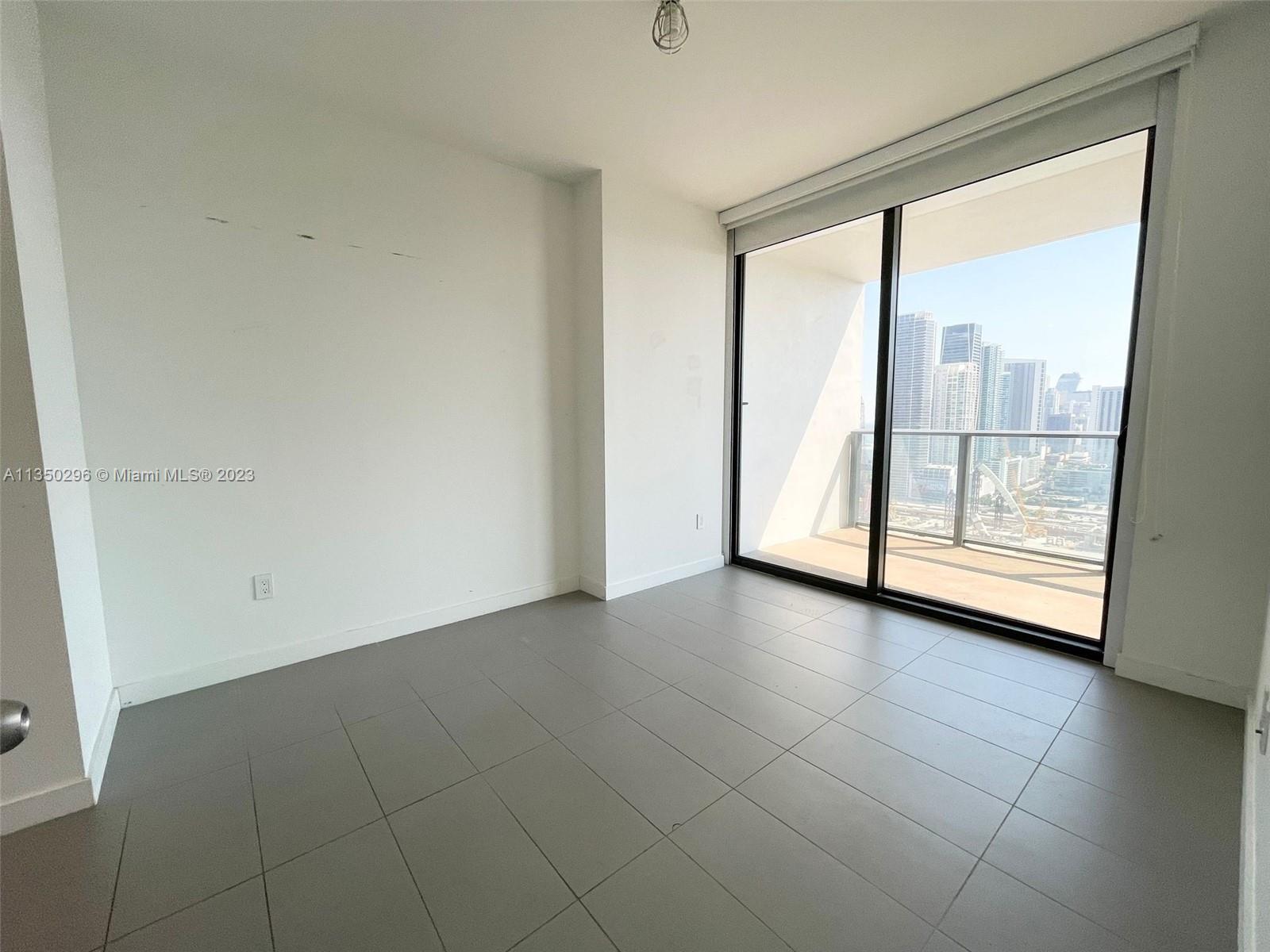 CANVAS CONDO - Residential Lease