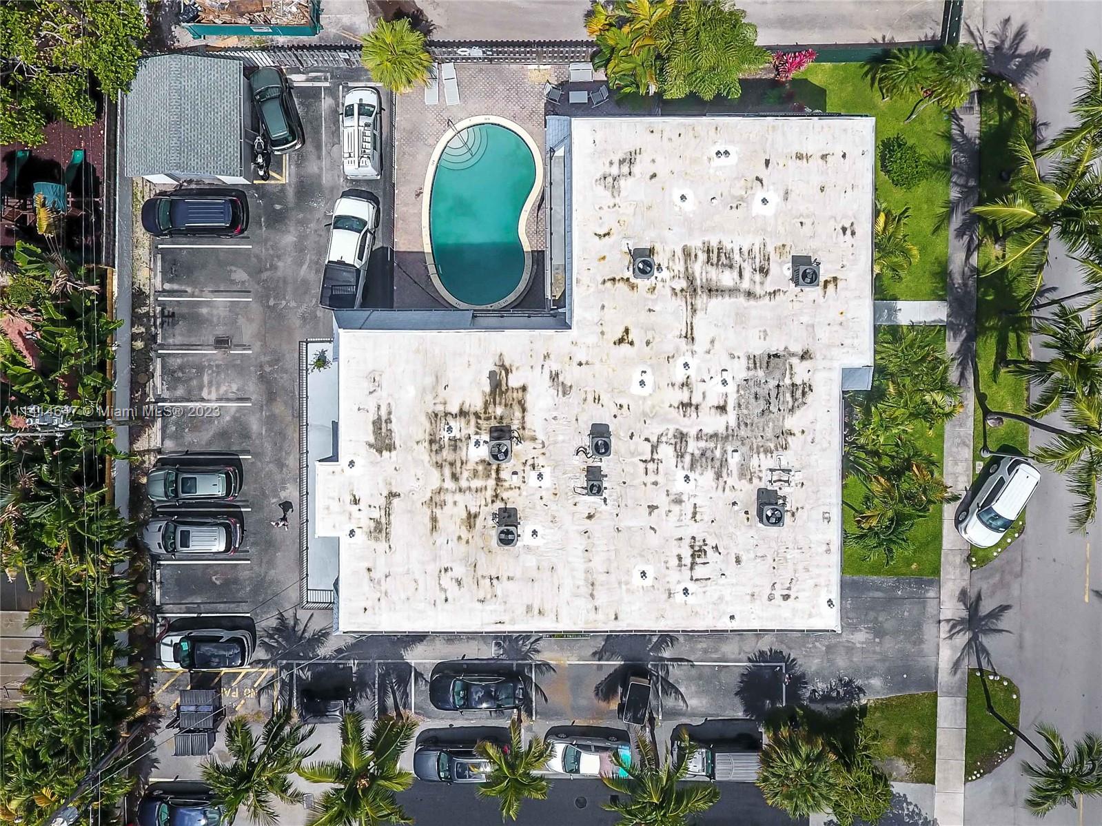 KEY TOWNHOUSE CONDO - Residential Lease