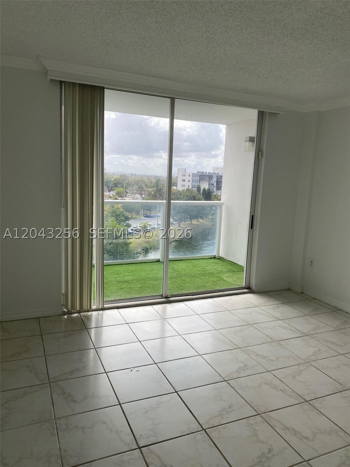 BUCKLEY TOWERS CONDO - EA - Residential