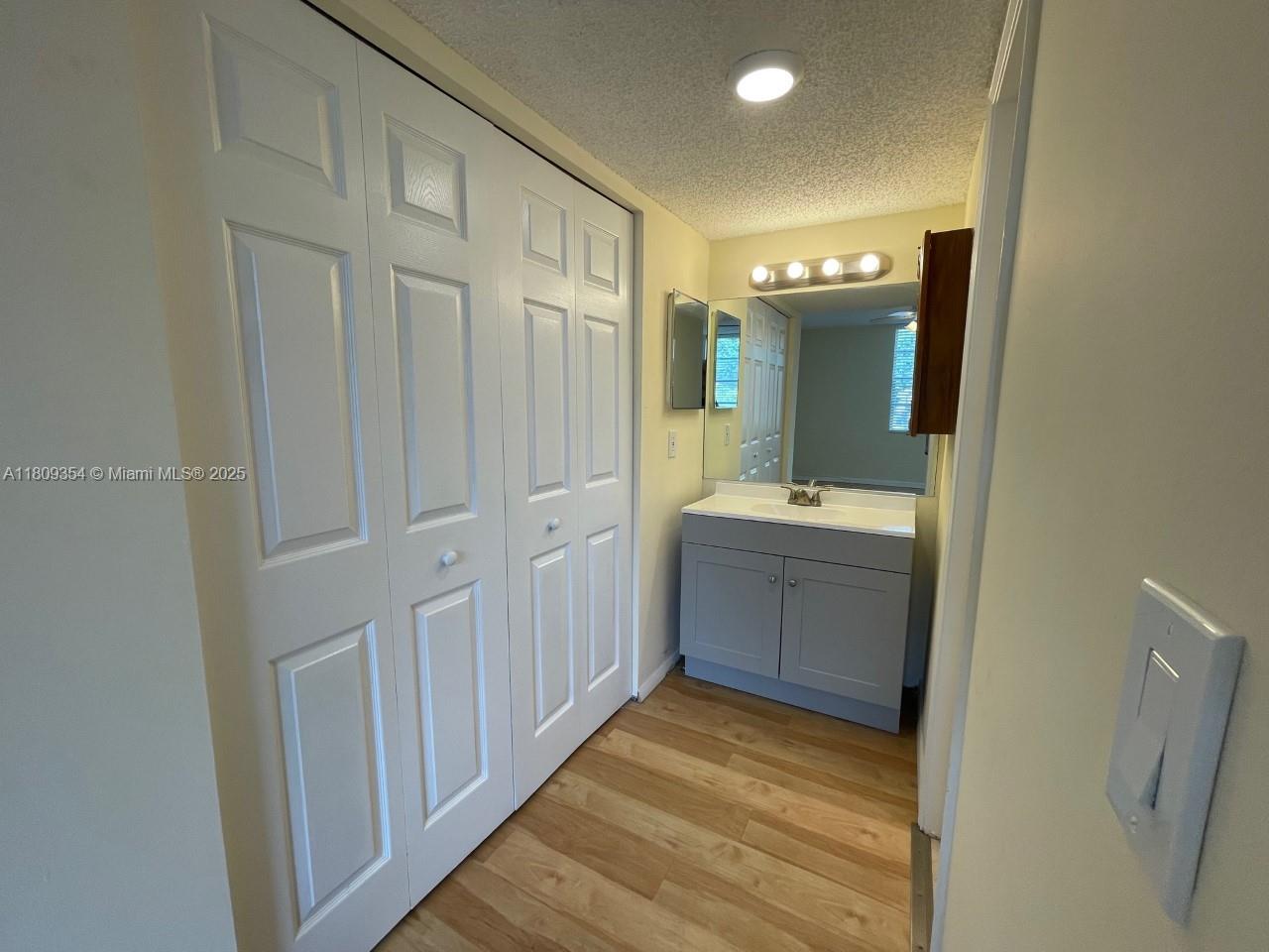 LIVE OAK CONDO TWELVE - Residential Lease