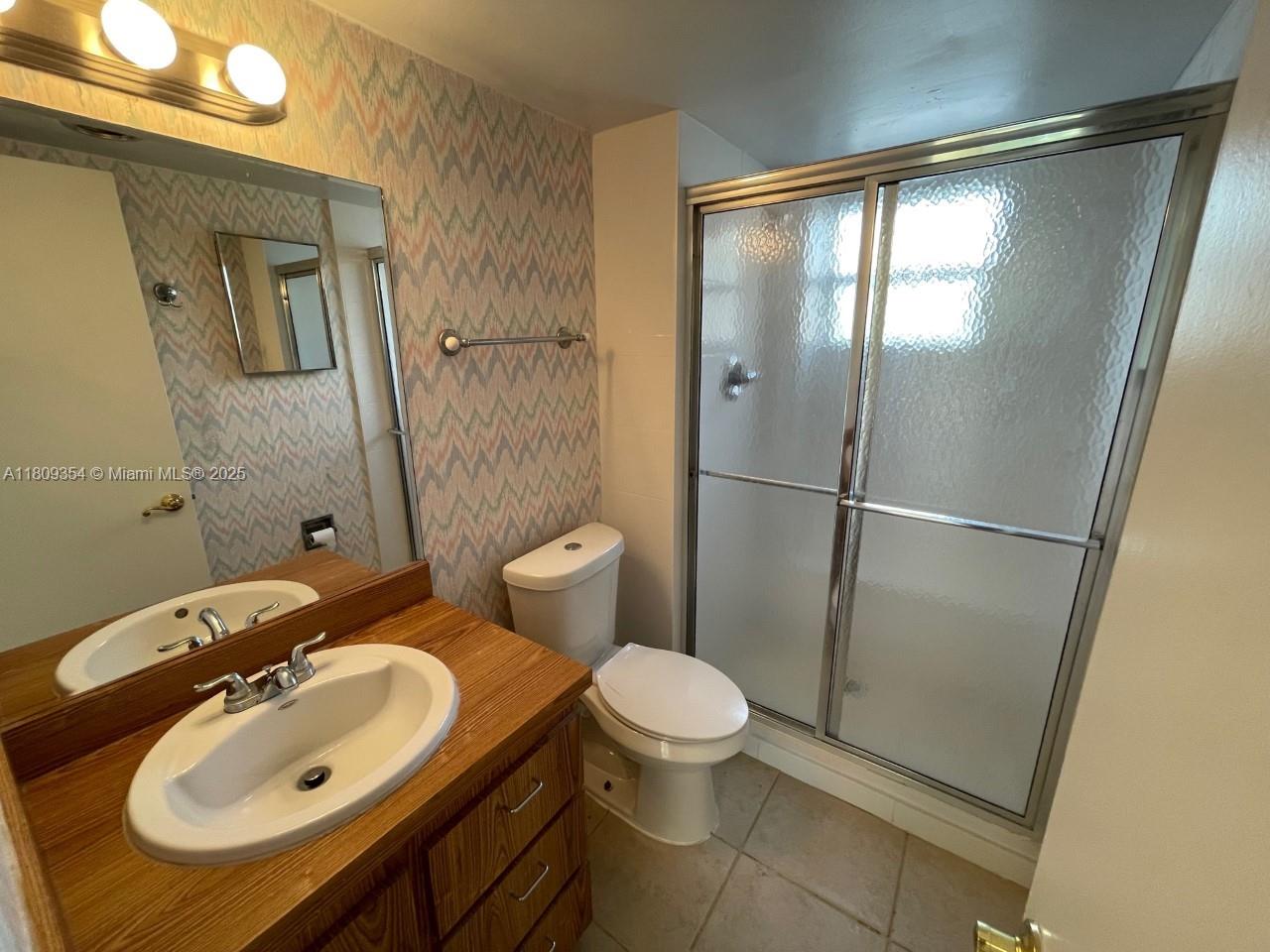 LIVE OAK CONDO TWELVE - Residential Lease
