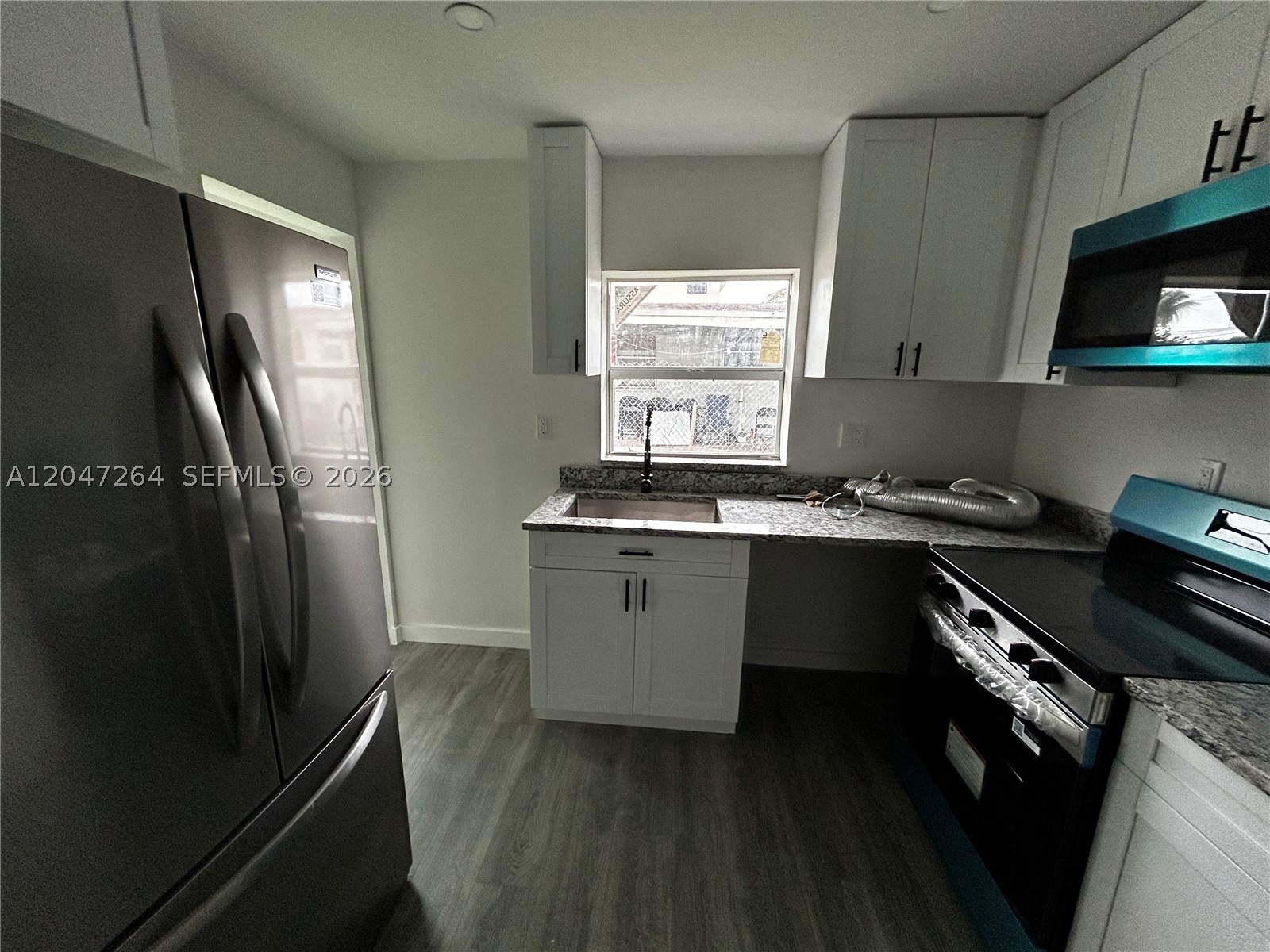 CARVER RANCHES - Residential Lease