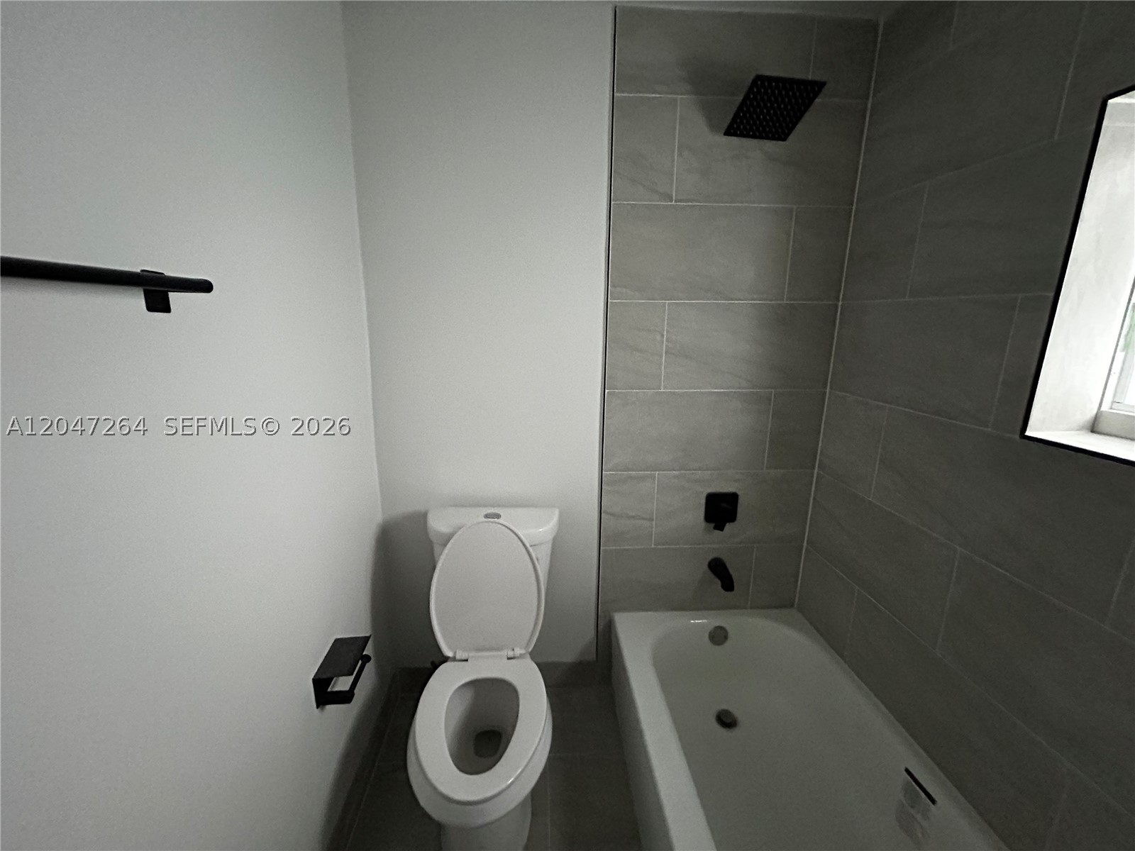 CARVER RANCHES - Residential Lease
