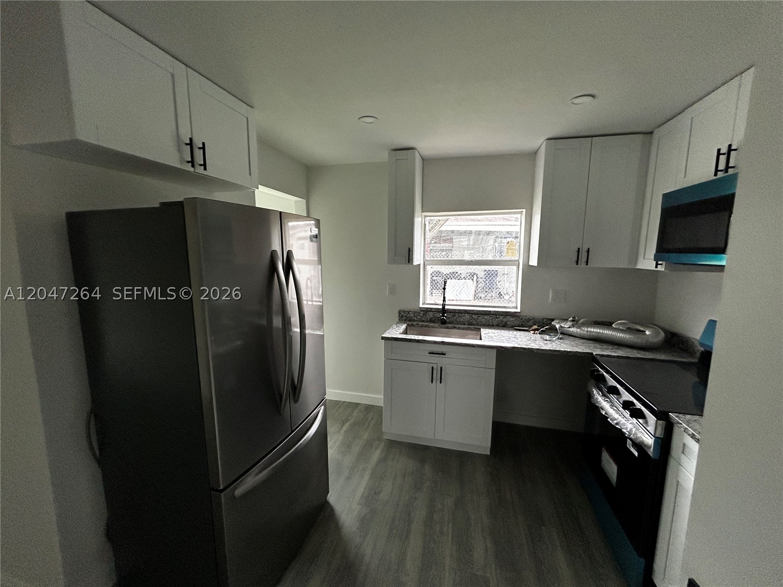 CARVER RANCHES - Residential Lease