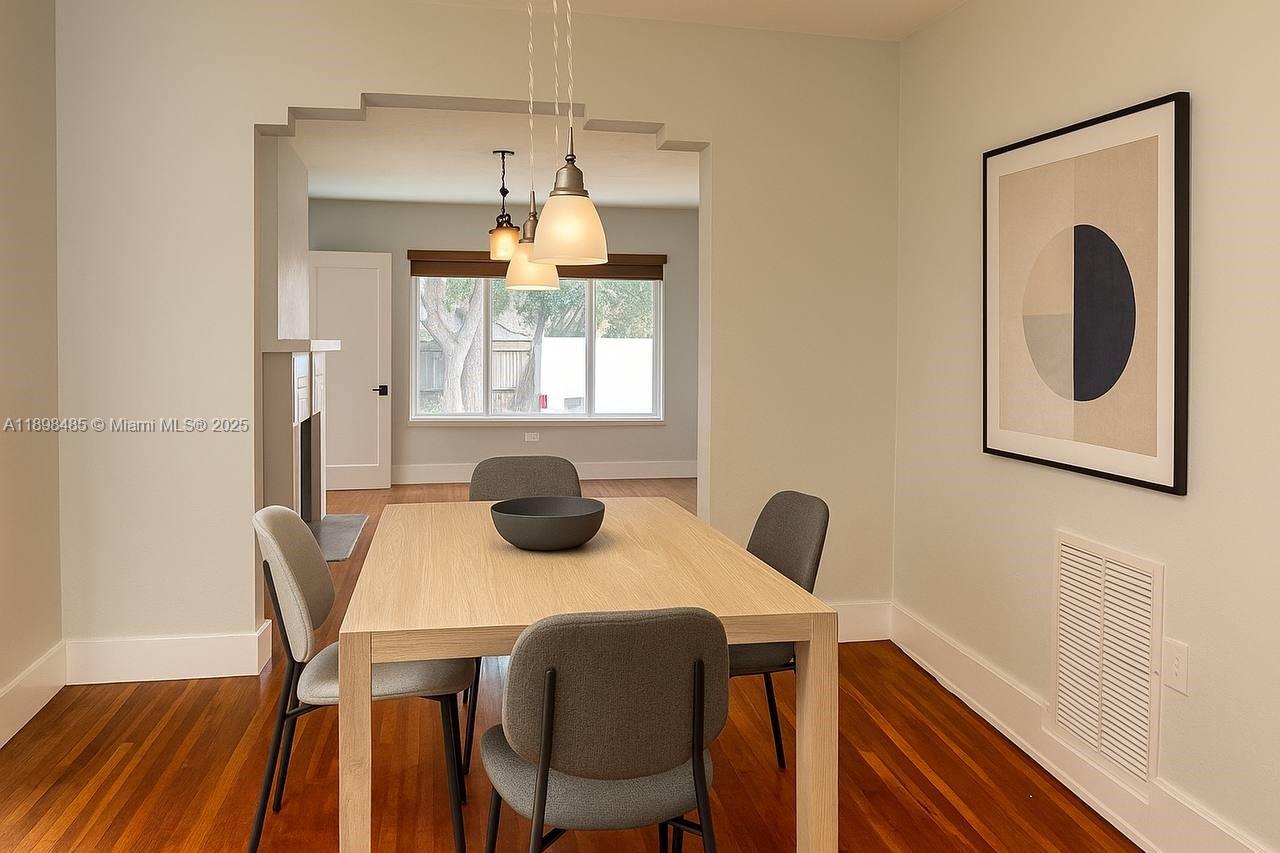 SILVER BLUFF EST-SEC B - Residential Lease