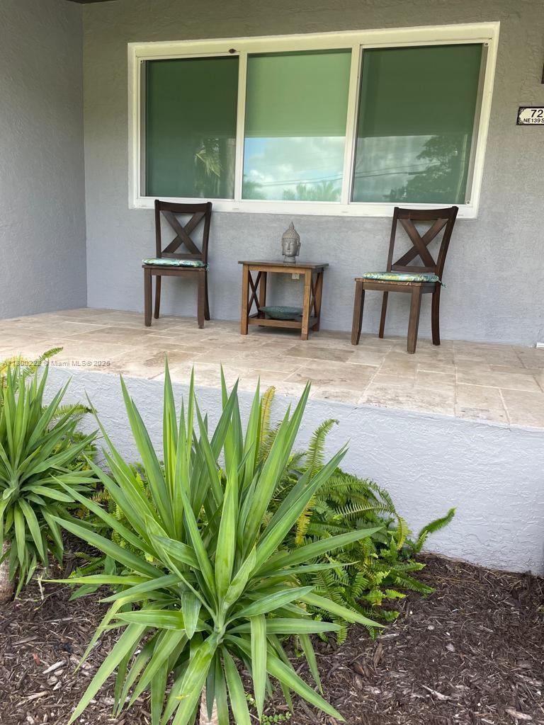BISCAYNE GARDENS SEC H PA - Residential Lease