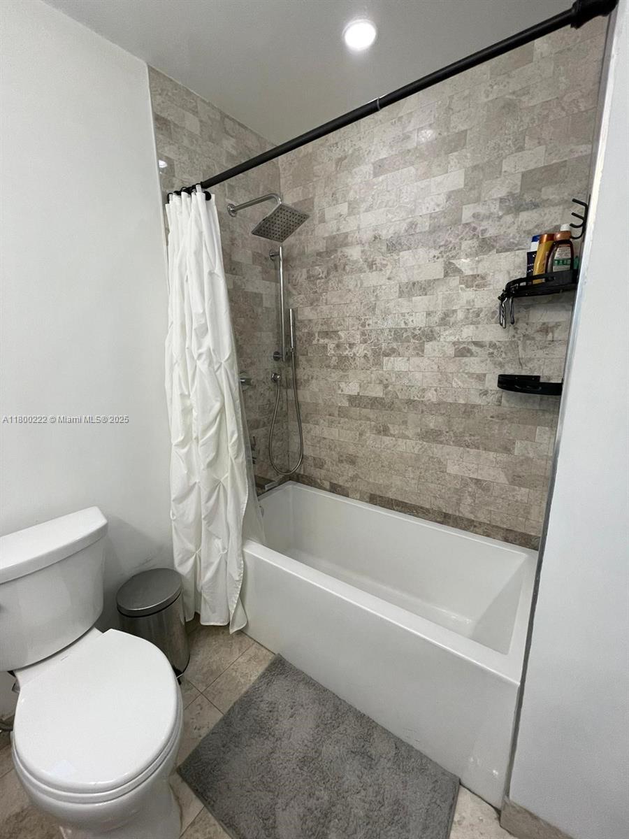 BISCAYNE GARDENS SEC H PA - Residential Lease