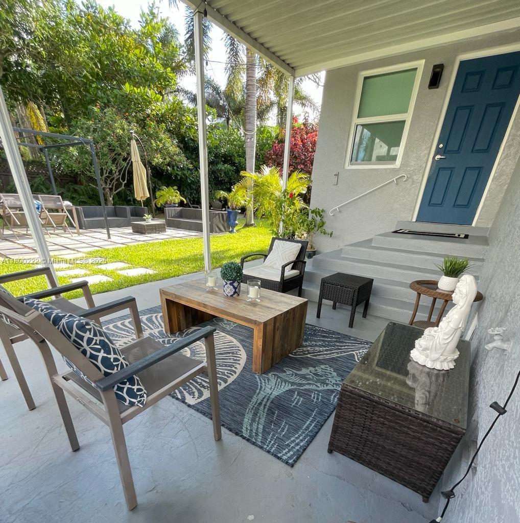 BISCAYNE GARDENS SEC H PA - Residential Lease