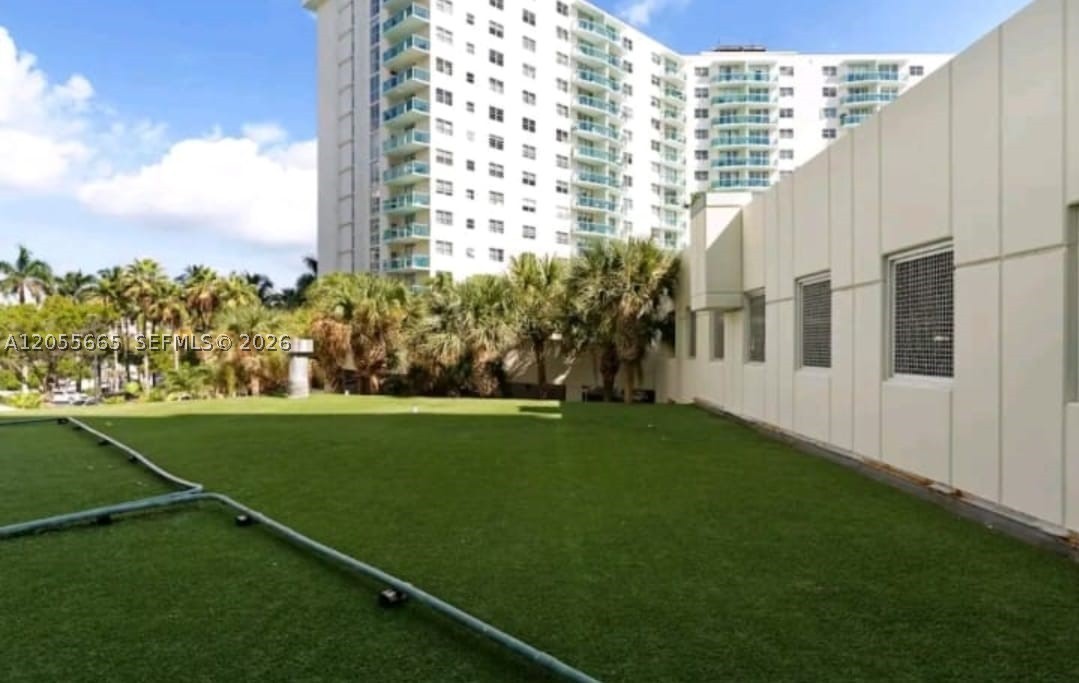 TIDES ON HOLLYWOOD BEACH - Residential Lease