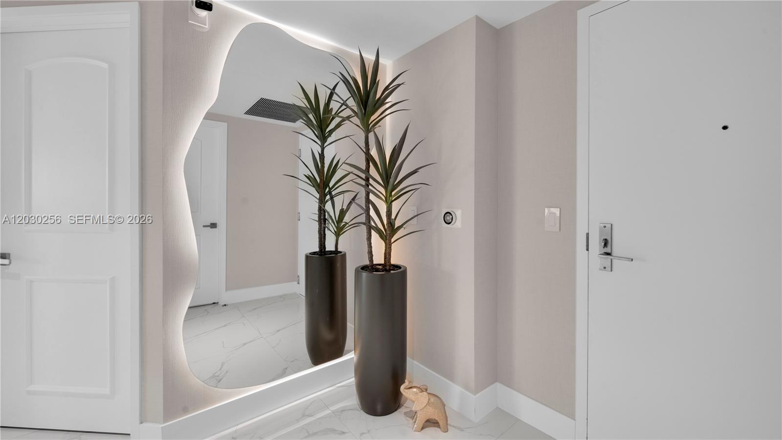 PARQUE TOWERS CONDO - Residential