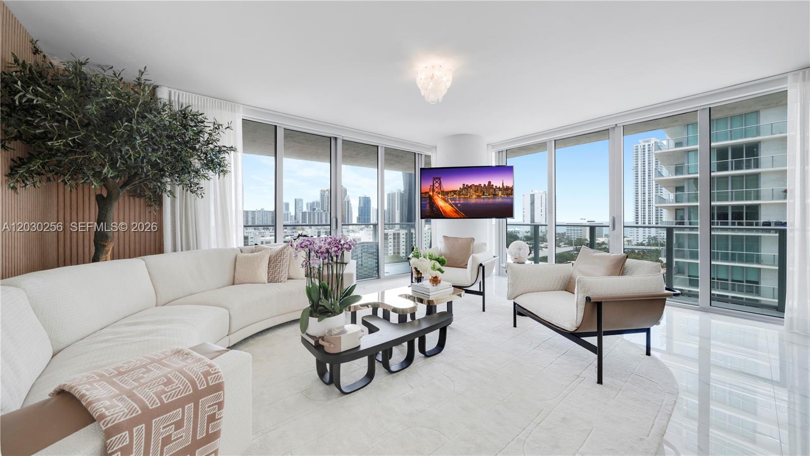 PARQUE TOWERS CONDO - Residential