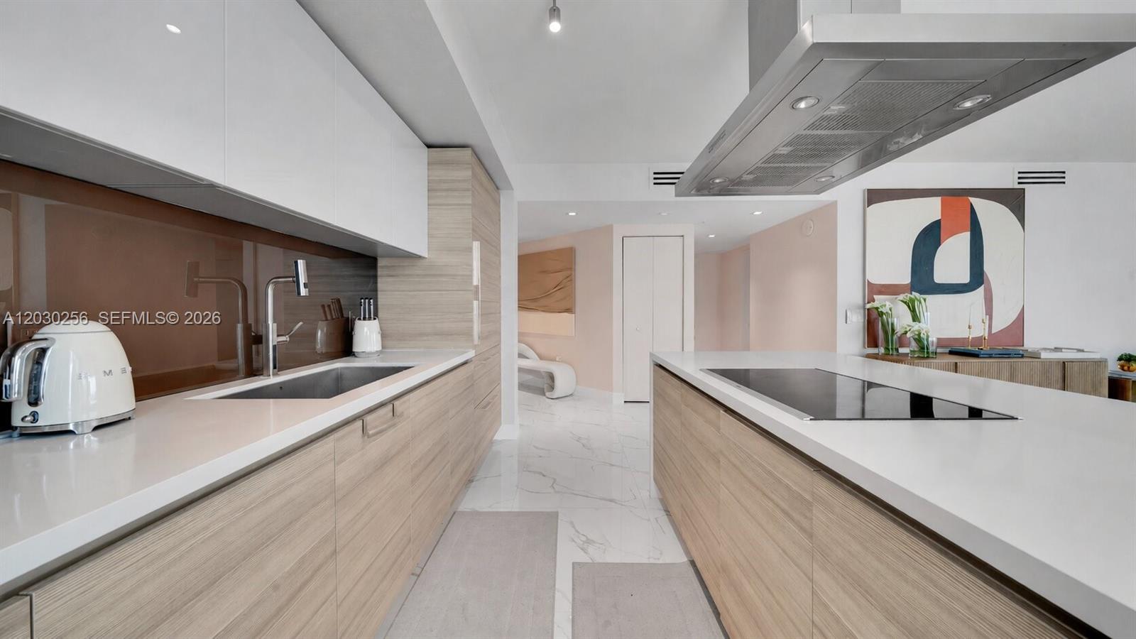 PARQUE TOWERS CONDO - Residential