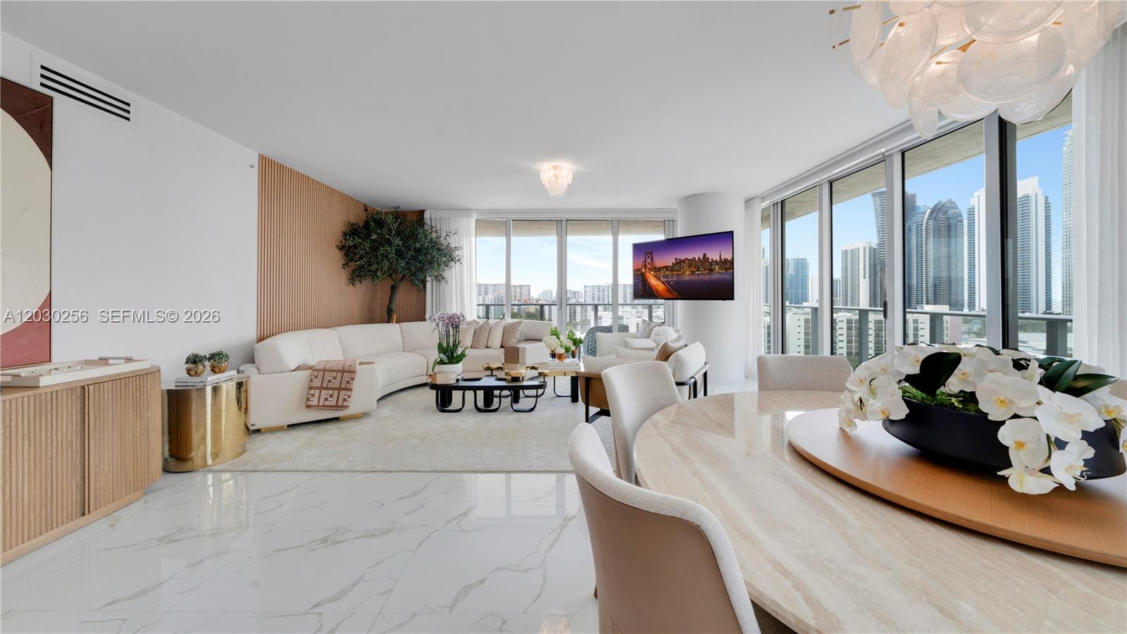 PARQUE TOWERS CONDO - Residential