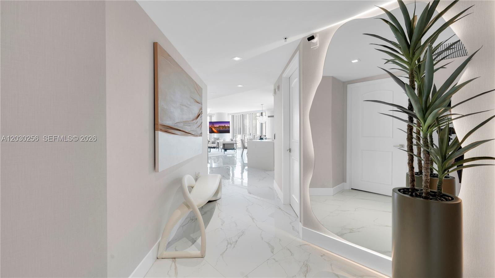 PARQUE TOWERS CONDO - Residential