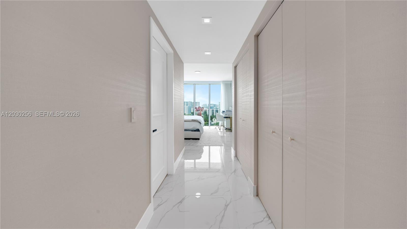 PARQUE TOWERS CONDO - Residential
