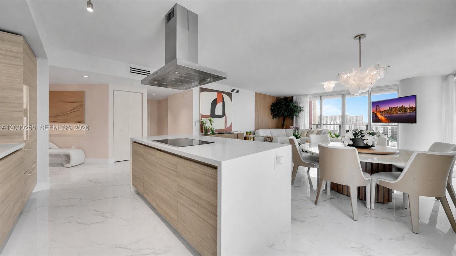 PARQUE TOWERS CONDO - Residential