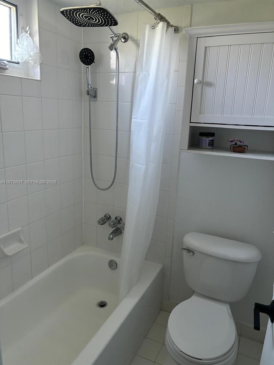 DADELAND GROVE CONDO - Residential
