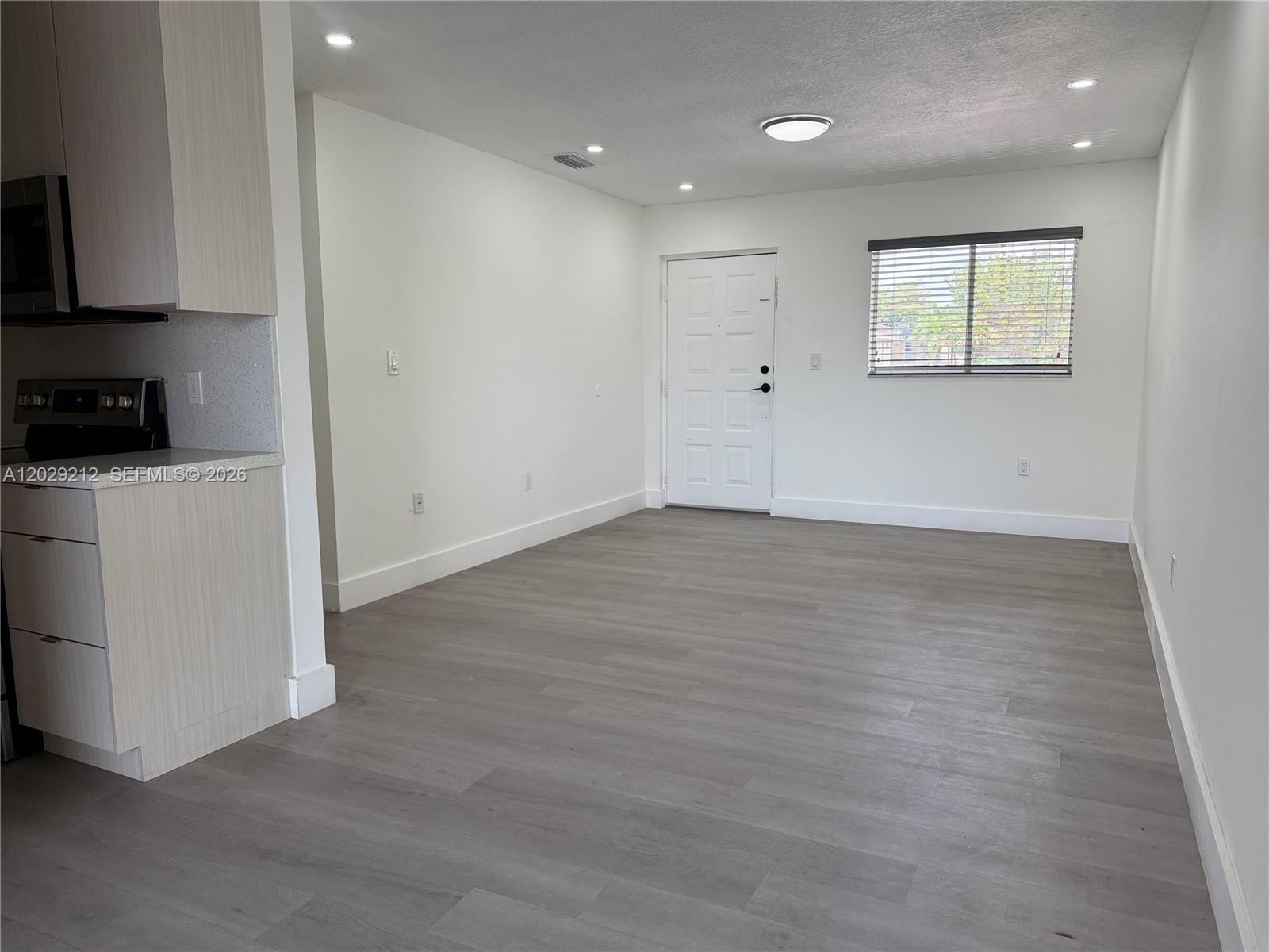 VILLA VERANDA CONDO - Residential Lease