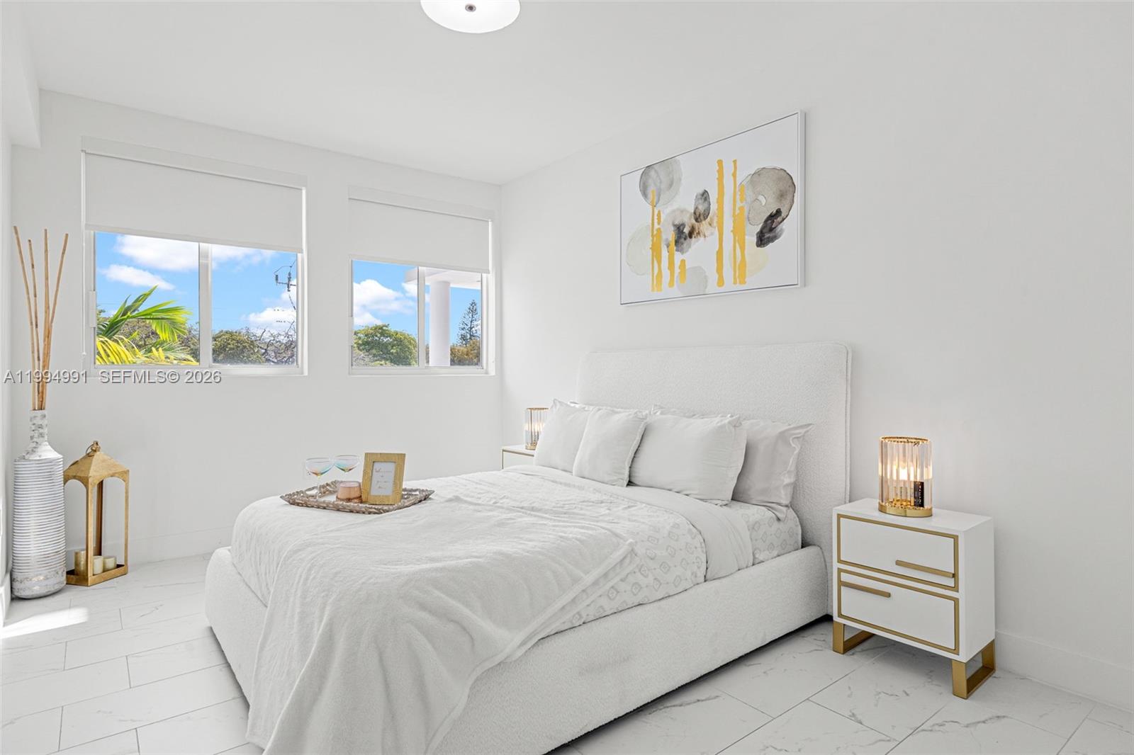 Hollywood 1-21 B - Residential