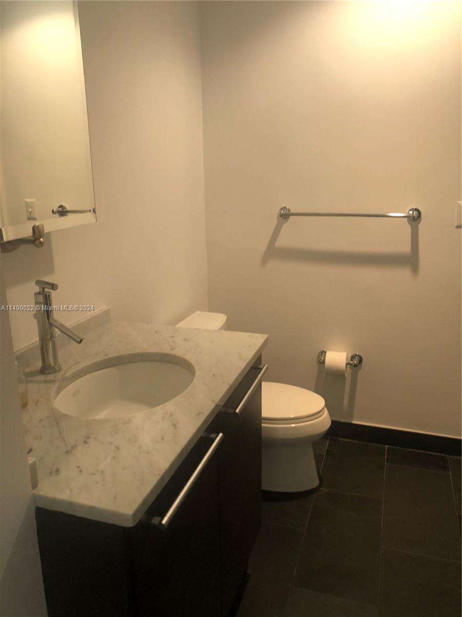 900 BISCAYNE BAY CONDO - Residential