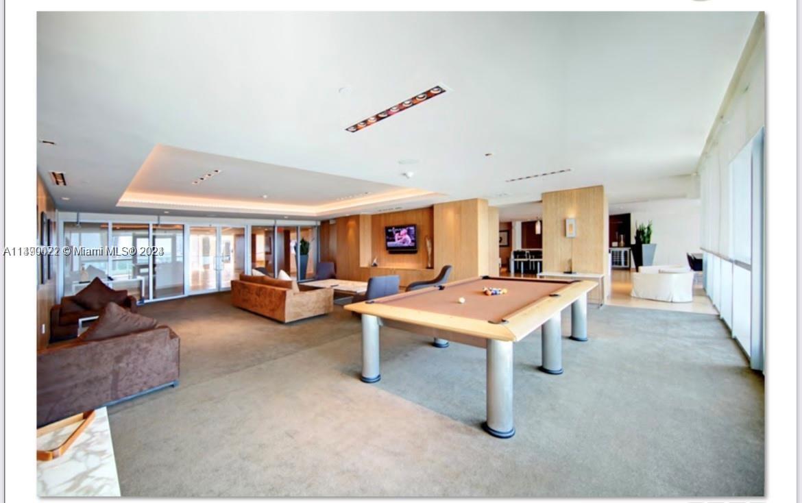 900 BISCAYNE BAY CONDO - Residential