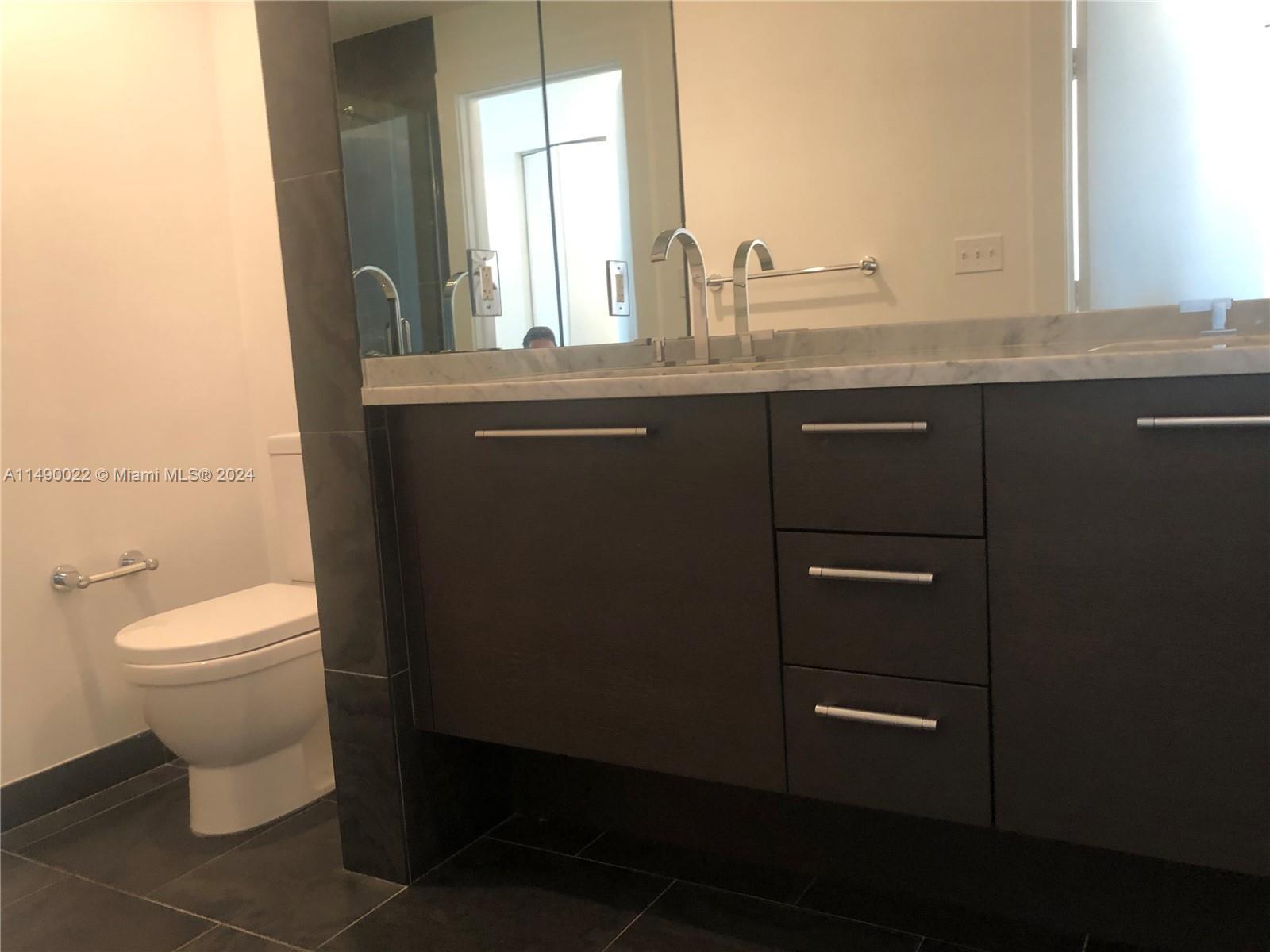 900 BISCAYNE BAY CONDO - Residential