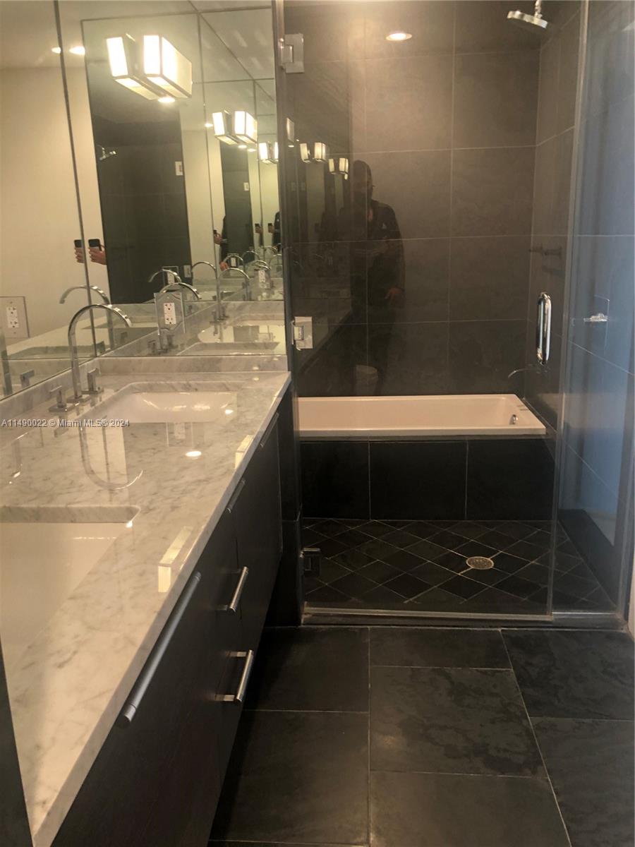 900 BISCAYNE BAY CONDO - Residential