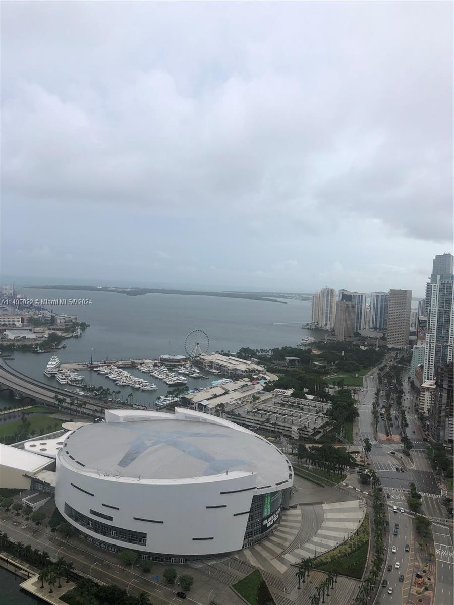 900 BISCAYNE BAY CONDO - Residential