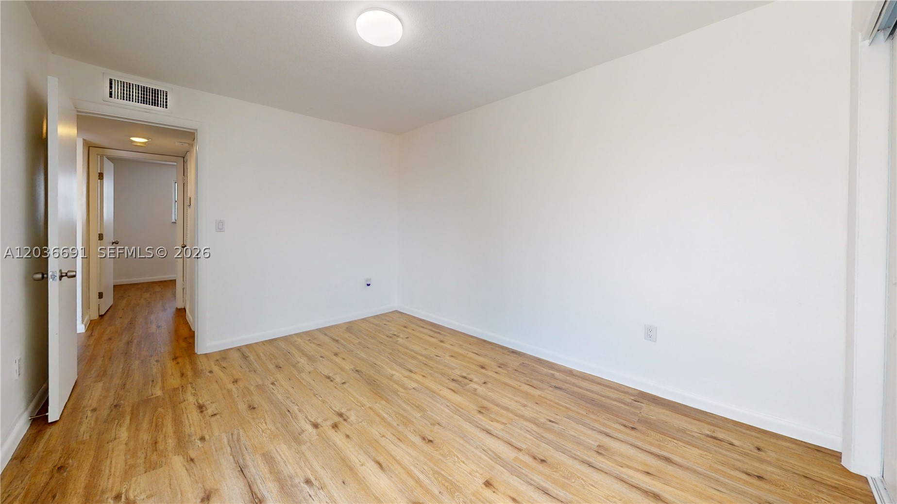 CAROLINA HEIGHTS - Residential Lease